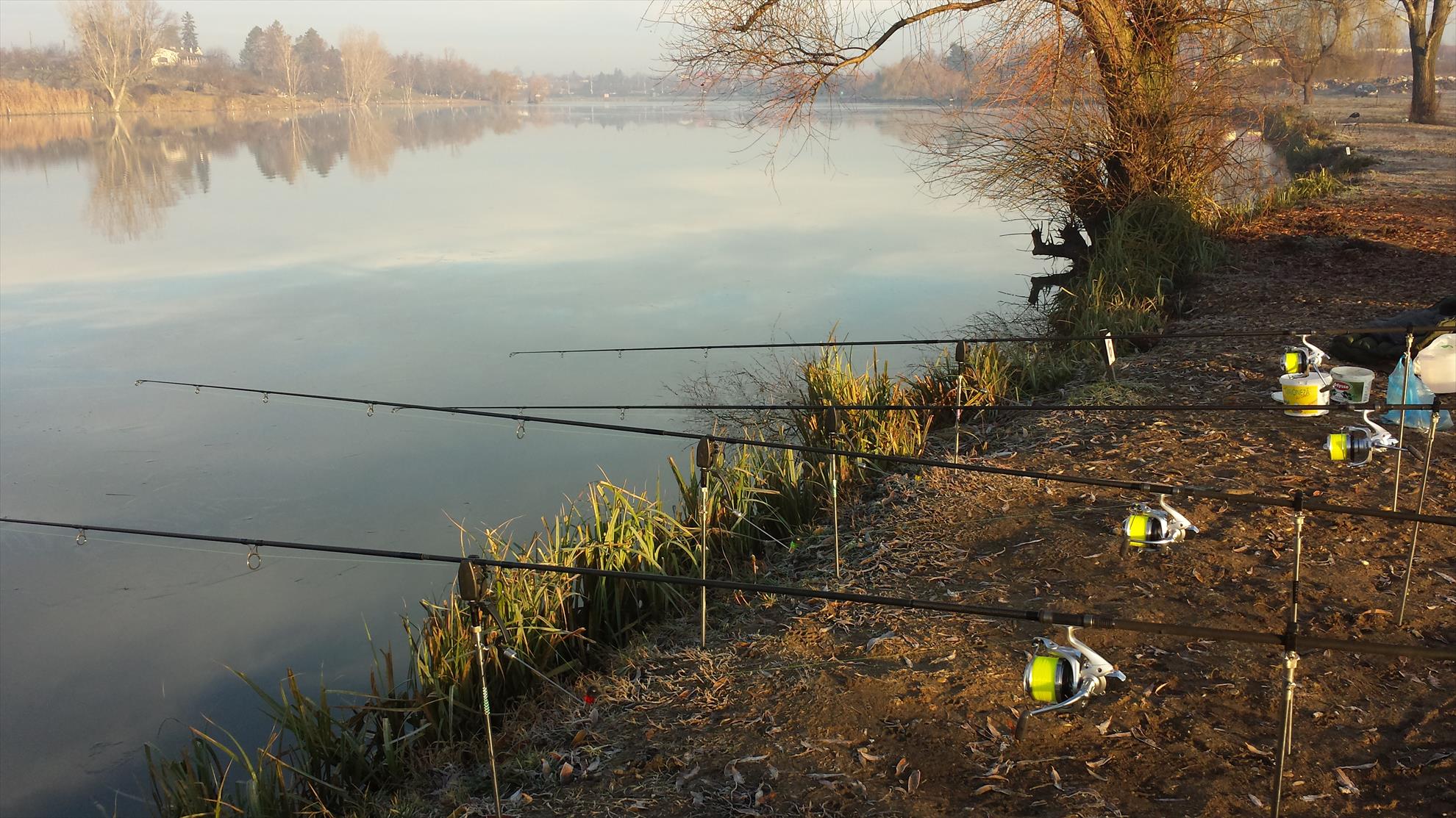 Hermes Peris 20 decembrie 2014 - 20141220085000.jpg